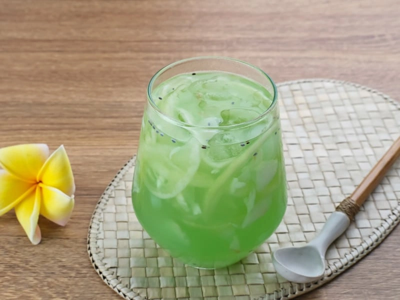 Refreshing glass of Balinese shredded melon lime ice
